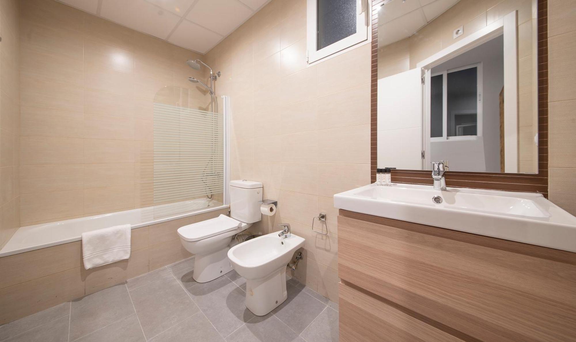 Appartement 4 En Calle Rosello Stylish Barcelona